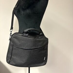 Lenovo Laptop Bag Black 15" x 11" x 2.25" Shoulder Strap Briefcase Carrying Case